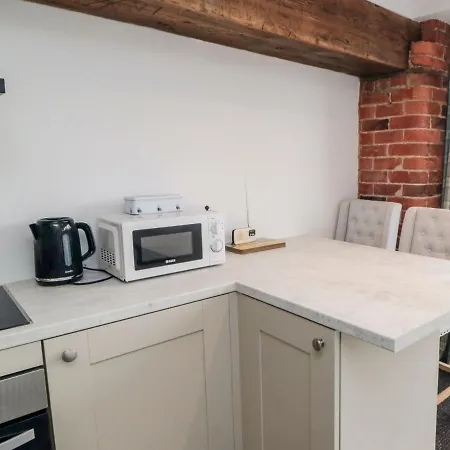 Hawthorn Scarborough